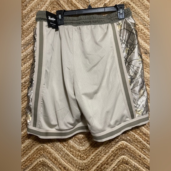Brooklyn Cloth Camo Paneled Mesh Shorts,Comfort Fit,Men's Size L,NWT - Picture 3 of 13